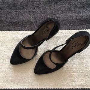 Moda reflex D’orsay pumps. EUC